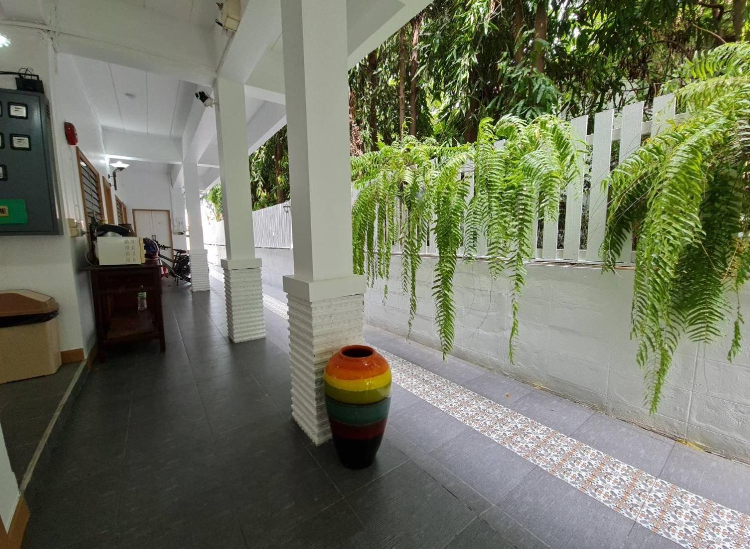 88 Backpackers Hua Hin Hotel Exterior photo
