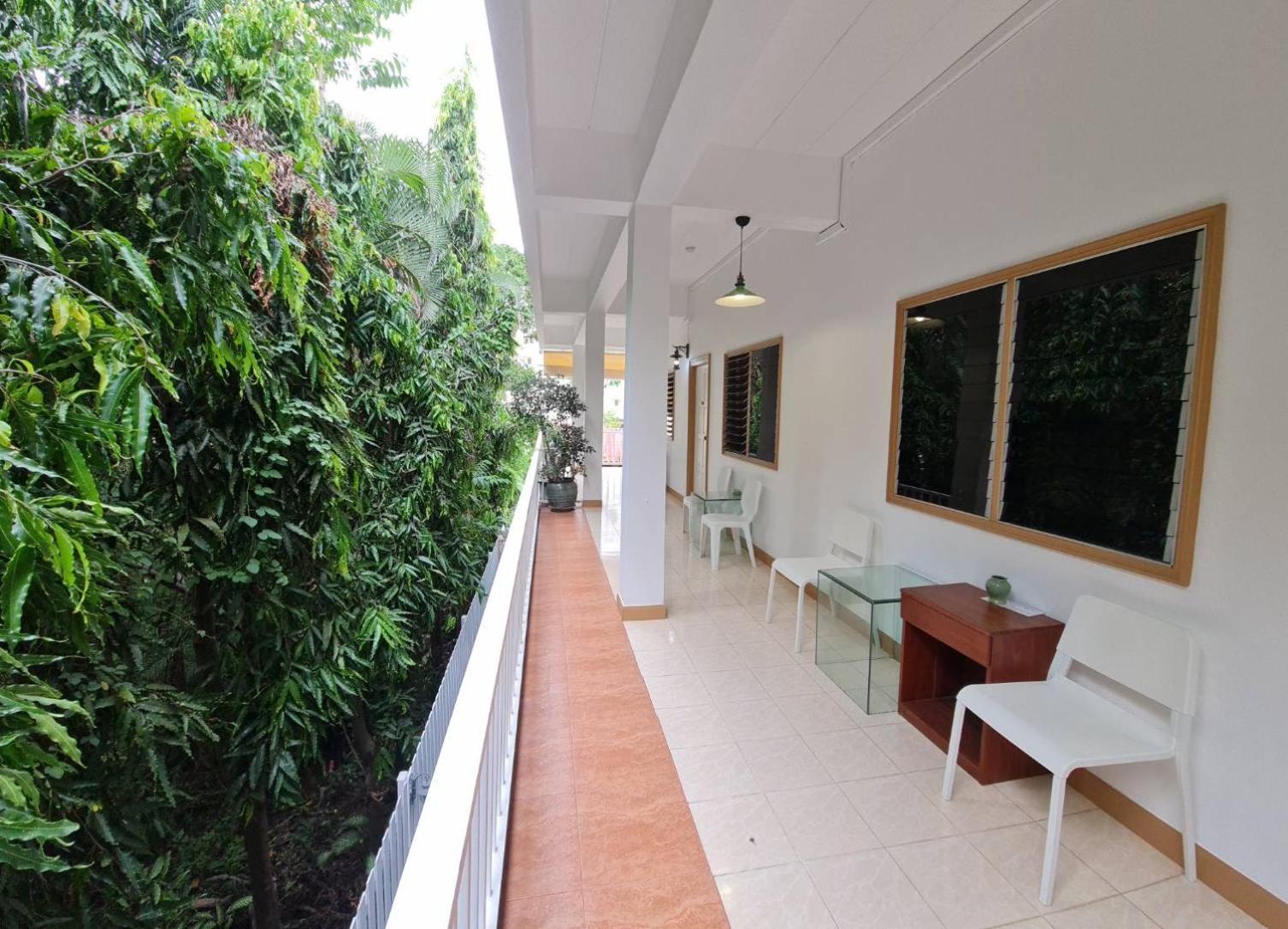 88 Backpackers Hua Hin Hotel Exterior photo