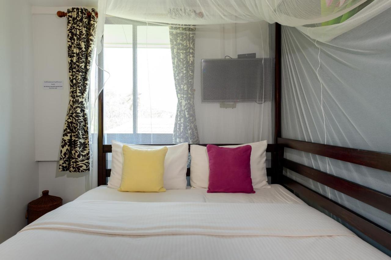 88 Backpackers Hua Hin Hotel Exterior photo
